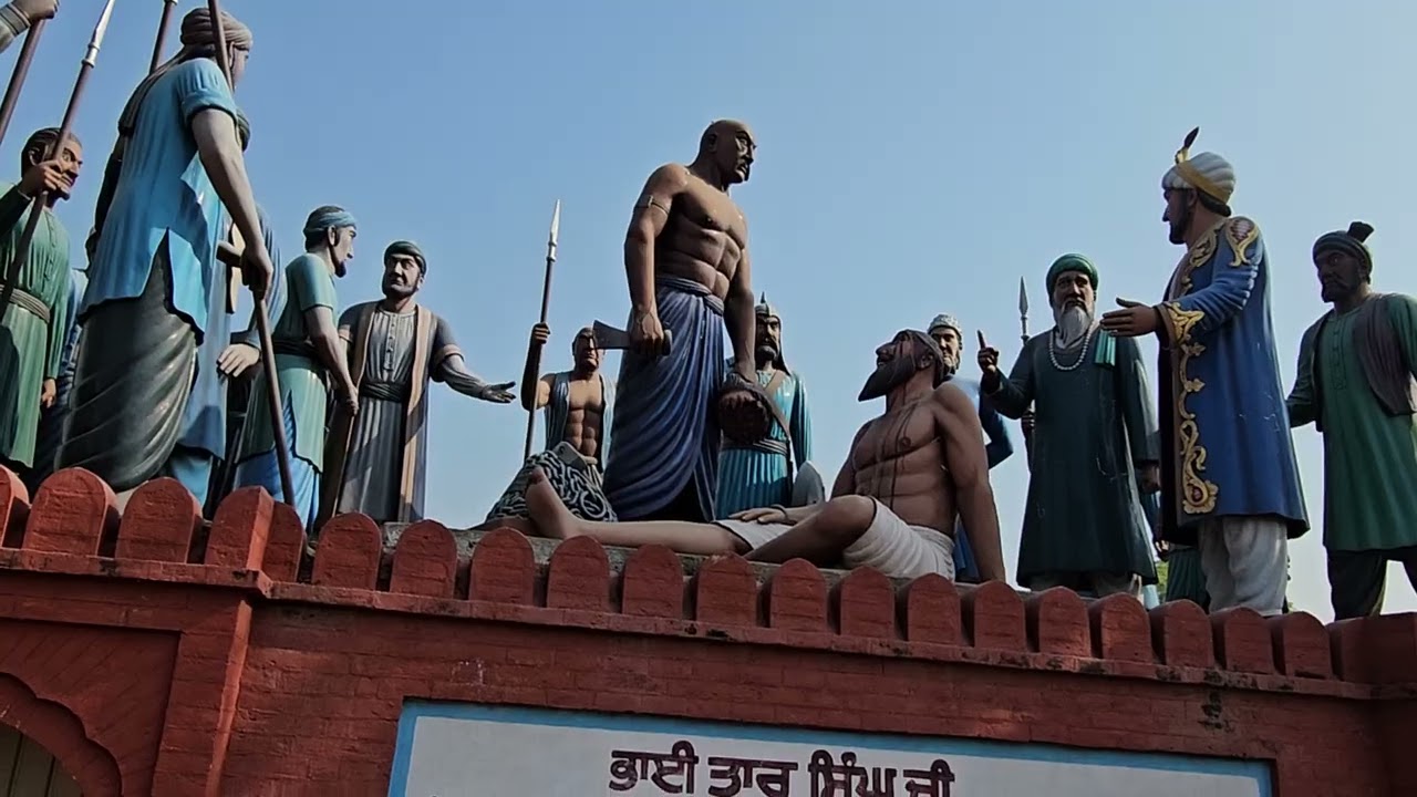  ਭਾਈ ਮੱਤੀ ਦਾਸ ਜੀ ਖੋਪਰੀ ਲਾਹੁੰਦੇ ਹੋਏ।ਜੋ ਬੋਲੇ ਸੋ ਨਿਹਾਲ ਟੀ ਵੀ