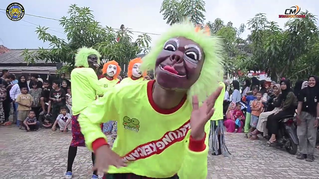 ATRAKSI KEDOK MENYON - SINGA DANGDUT - LAYUNG KENCANA MUDA - OM SARIP GROUP - CM PRODUCTION