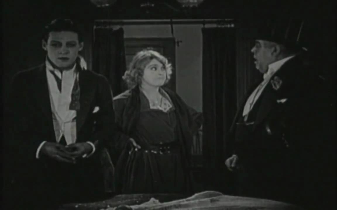Rudolph Valentino - deliciouslittledevil(1919)clip2