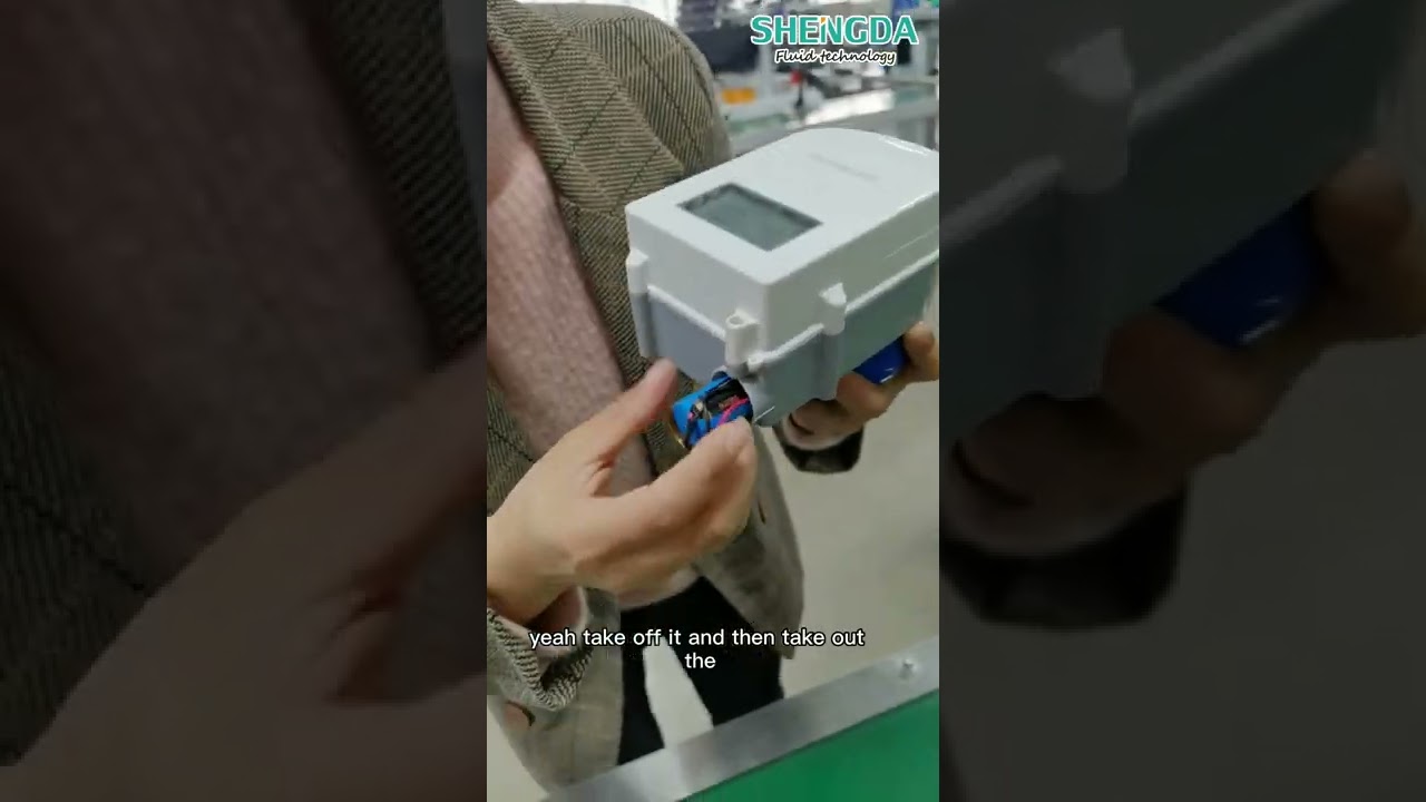 Battery Replacement of small size Prepaid IC card water meter