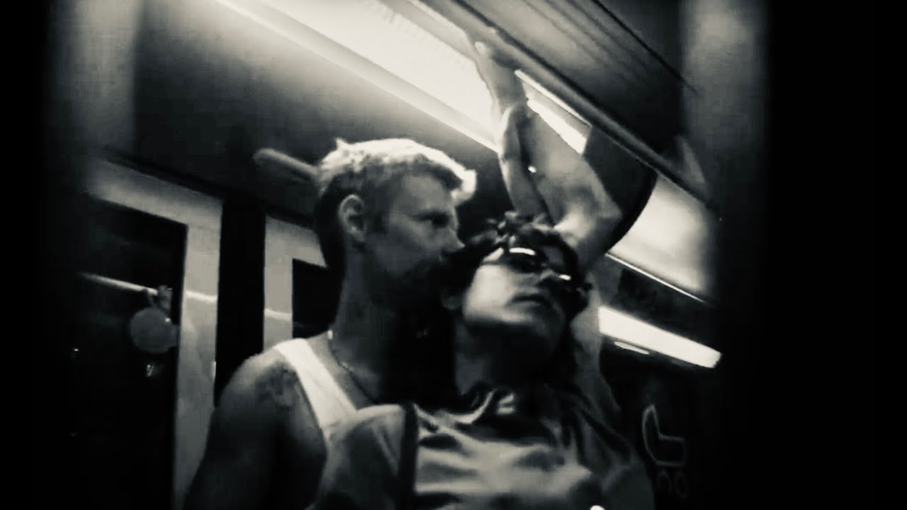 Jesper Munk - Tiny Heart (Official Video)