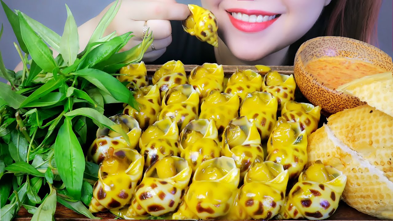 ASMR EATING GARLIC BUTTER SAUCE WITH SWEET SNAILS EATING SOUNDS LINH ASMR