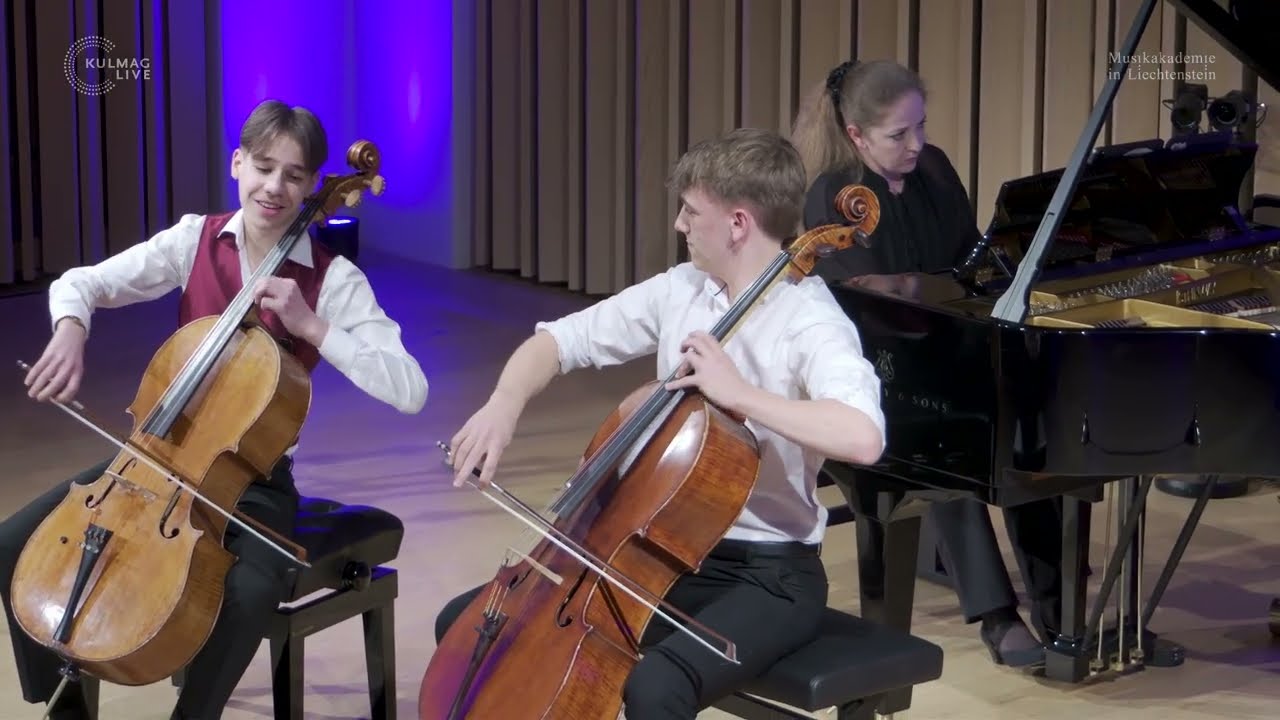 Shostakovich: Präludium 5 stücke fur 2 violins