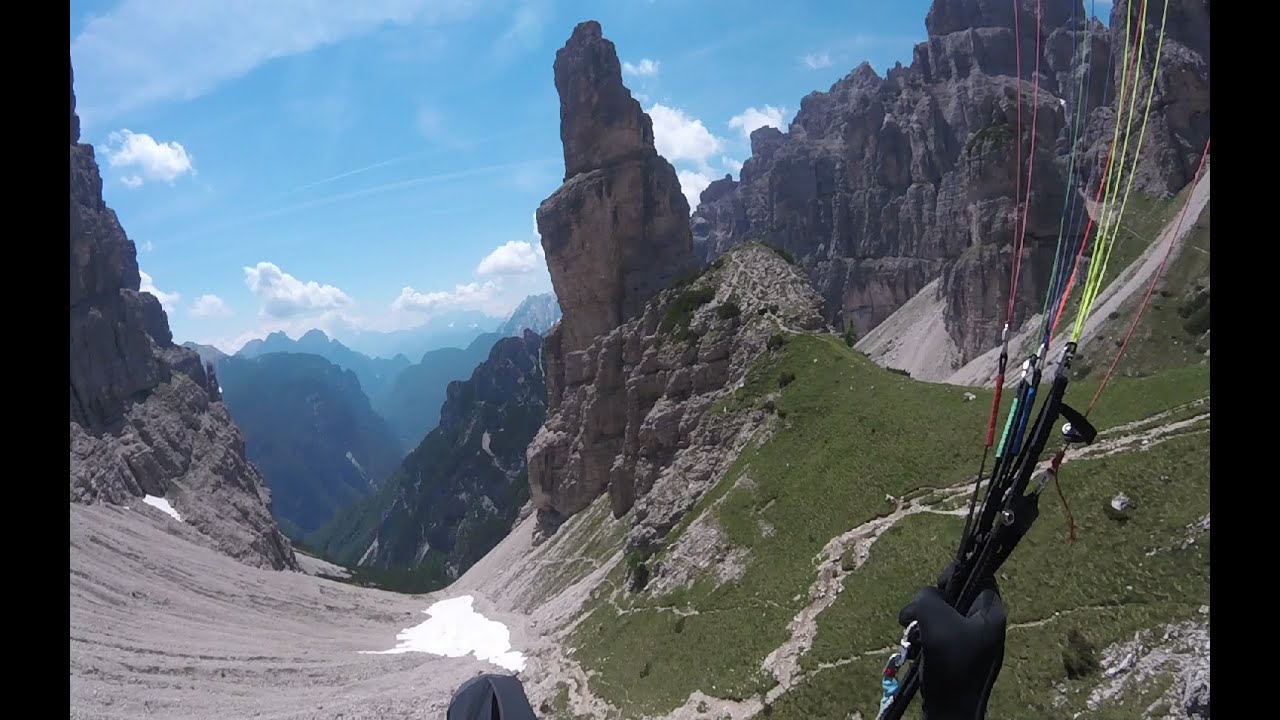 Salita al Campanile di Val Montanaia e volo in parapendio ( insieme ad un'anatra )