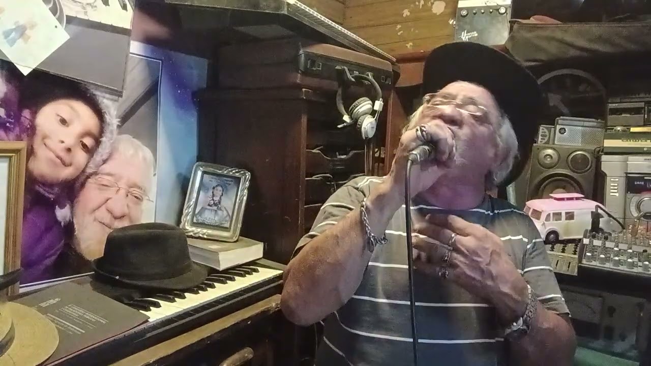 Claudio Baglioni.  Tú cómo estás ? Sin derechos de autor. 