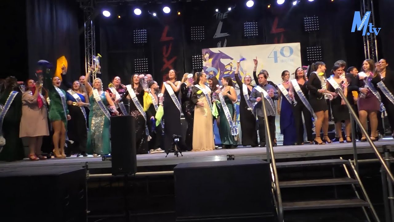 Maestrat Tv - Vinaròs - Imposició de les bandes a les reines i reis del Carnaval de Vinaròs 2022