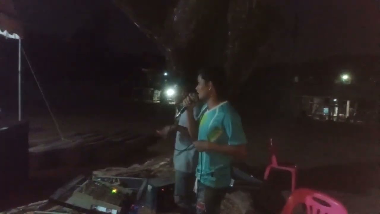 ງາມຊຳເຖົ້າ ສີທອນ