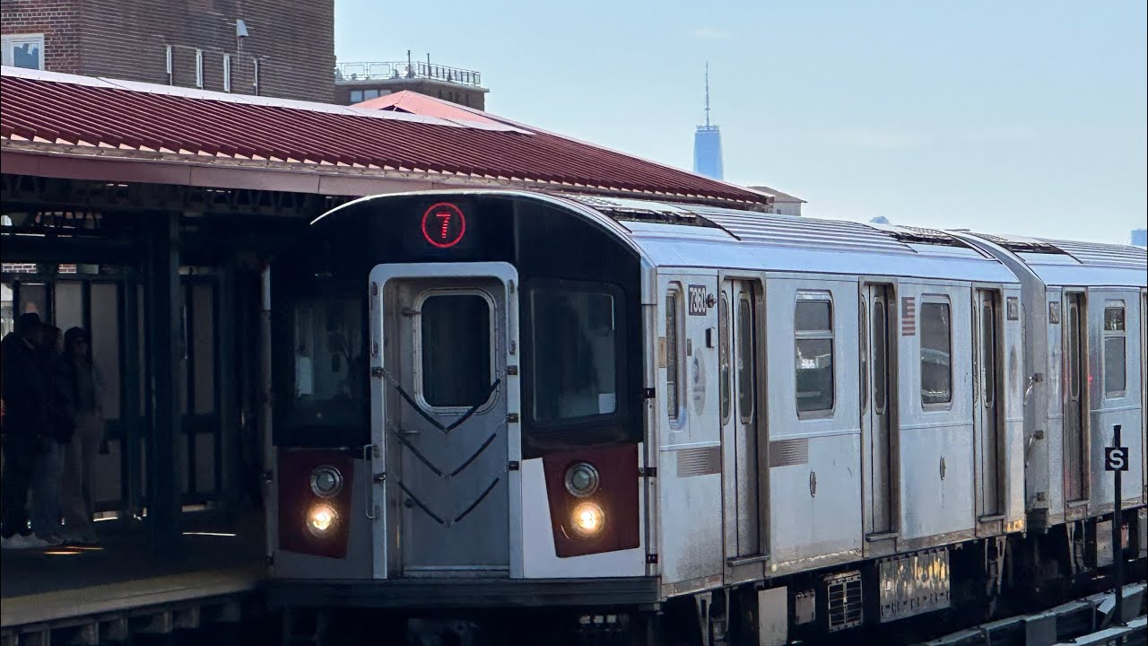 IRT Flushing Line: 2 R188 (7) Trains at 74th Street-Broadway