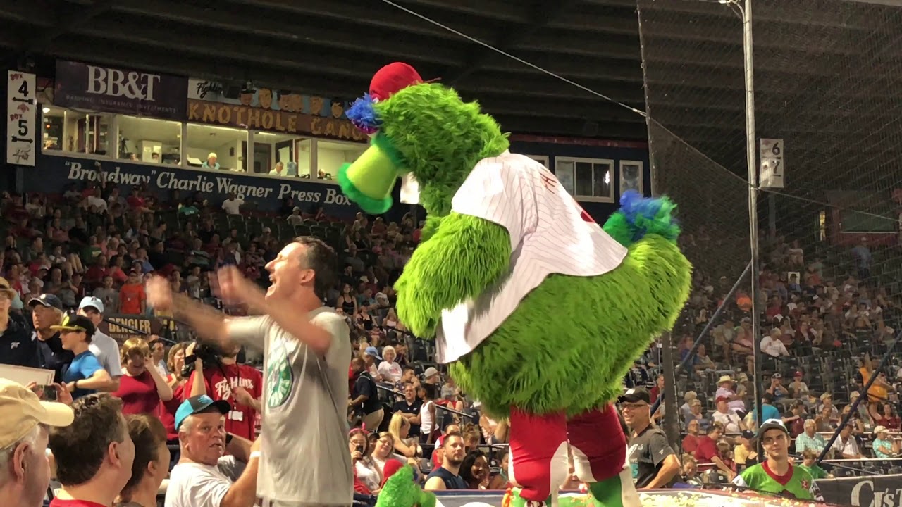 Phillie Phanatic & fan dancing - Reading Fightin Phils Game - 7-2-18
