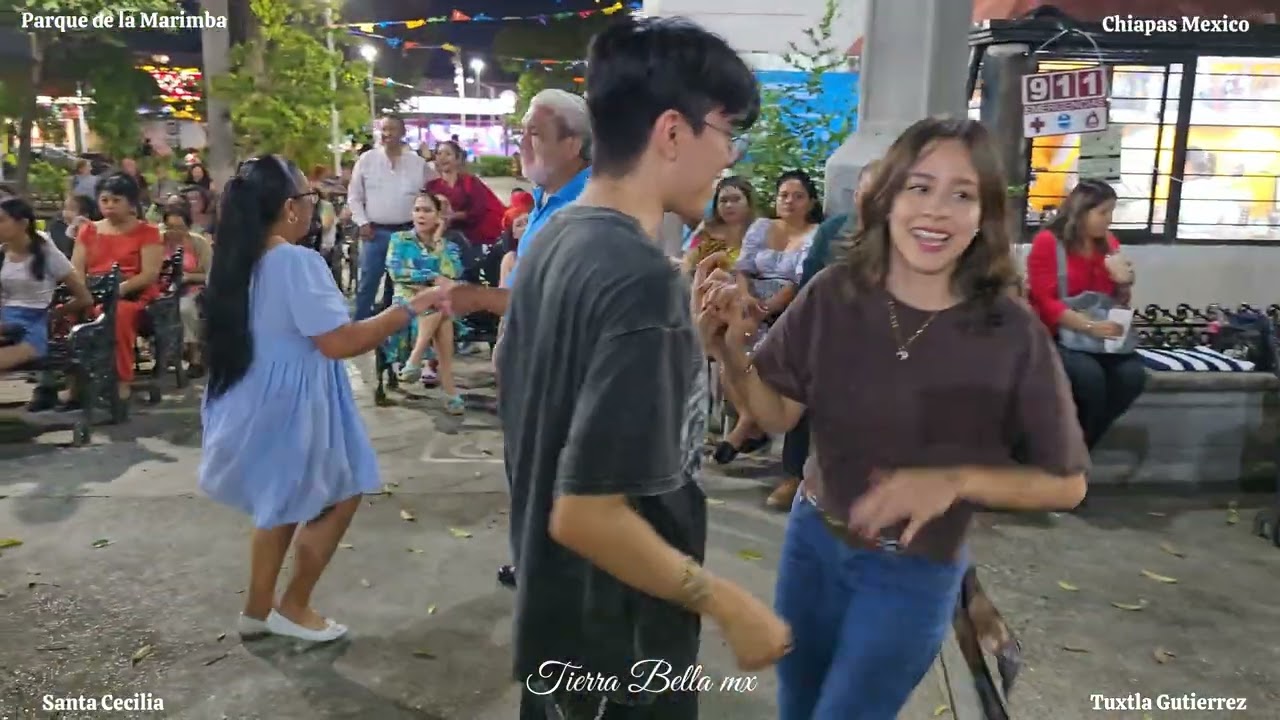Parque de la marimba 🇲🇽Tuxtla Gutiérrez Chiapas México Música tradicional mexicana Baile regional