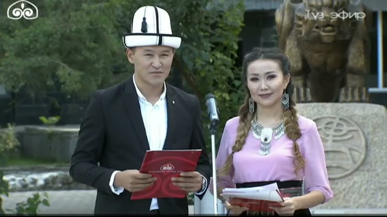"Таңшы комуз" долбоору түз эфирде / Комуз күнүнө арналган майрамдык концерт