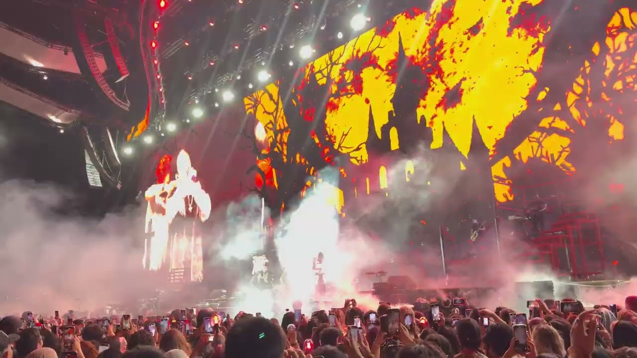 ENHYPEN - Brought The Heat Back - Coachella 2025