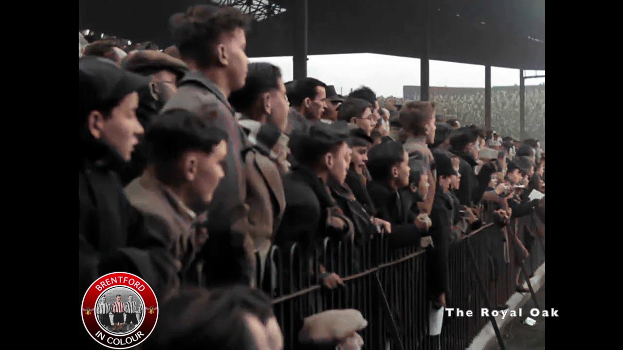 Brentford FC's Griffin Park in 1952 (colourised)
