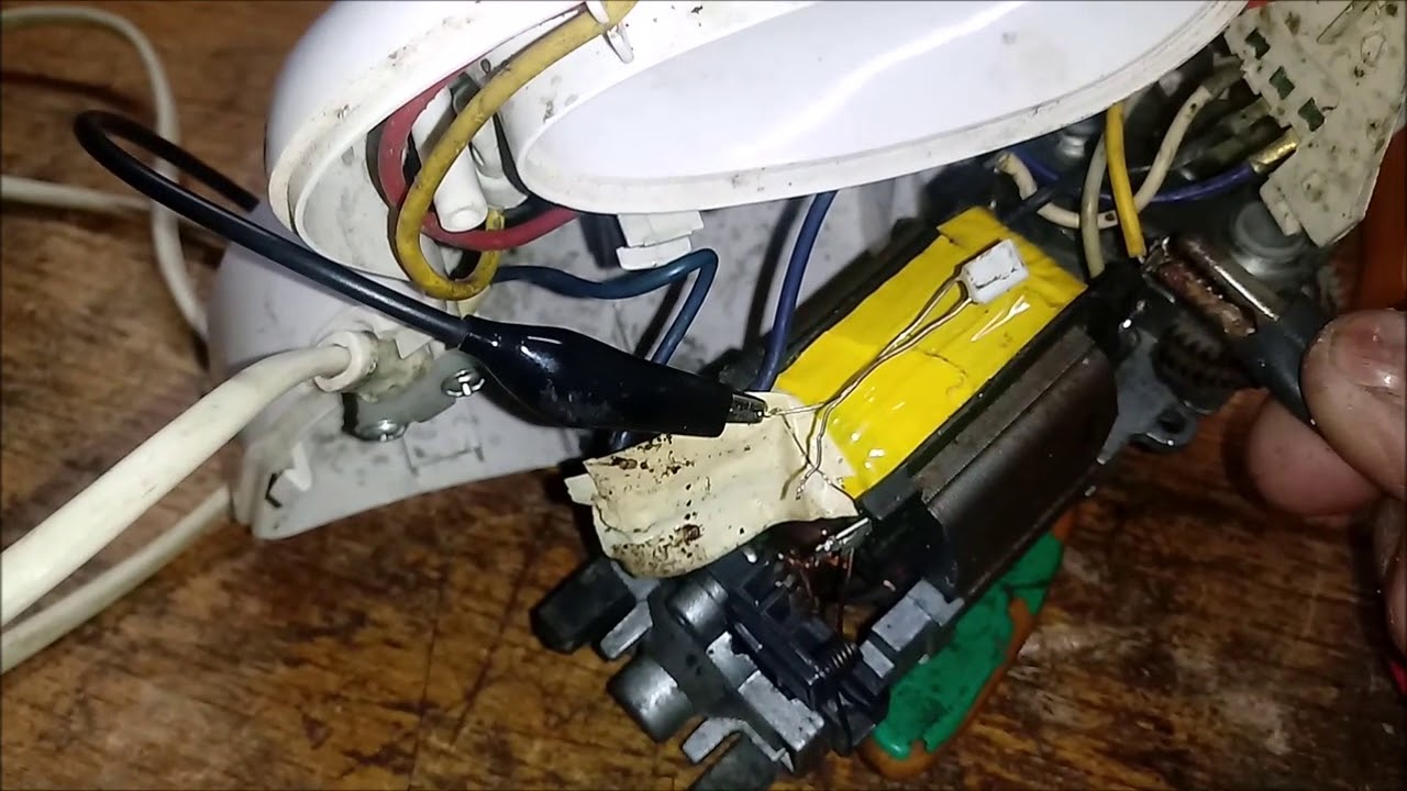 Batidora descompuesta TERMOFUSIBLE abierto