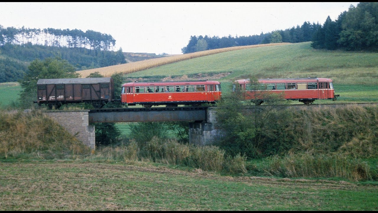 798/998 nach Frontenhausen-Marklkofen(mit G-Wagen zurück) am 15.10.1989
