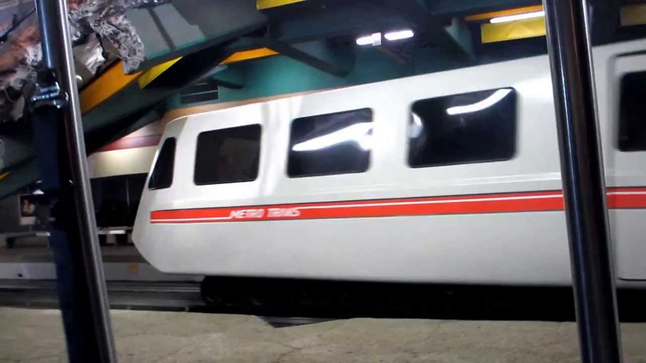 Universal Studios Tour - Earthquake