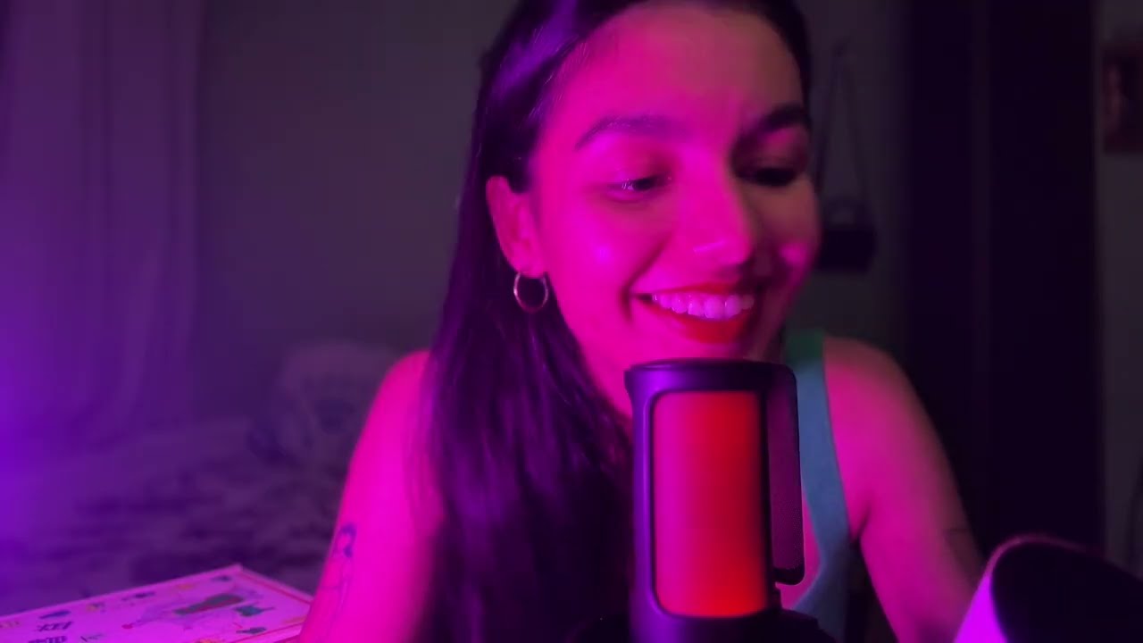 asmr alguns dos meus livros em língua estrangeira - tapping, sussurros e sons de páginas