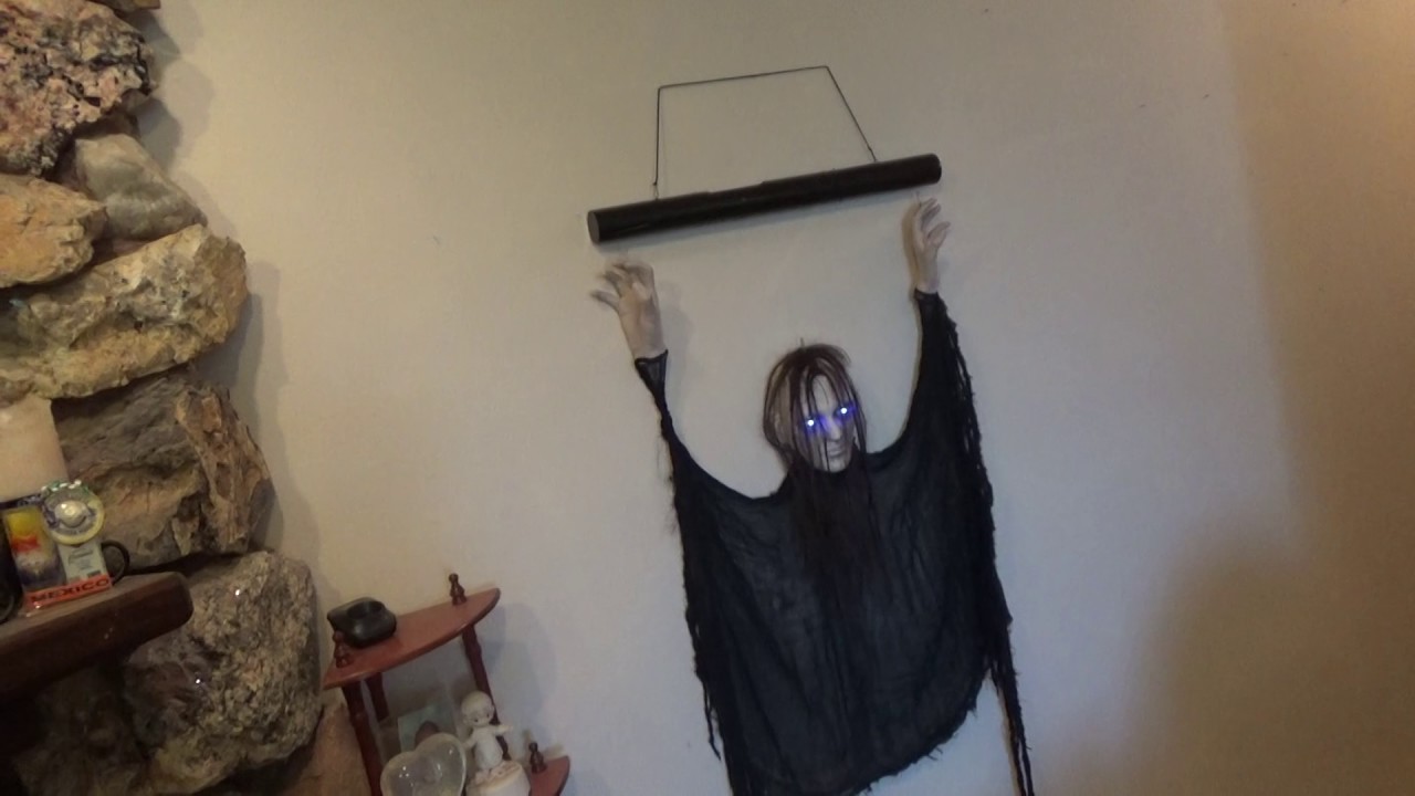 Gemmy Halloween Animated: Floating Donna The Dead (Black Cloth) A reupload