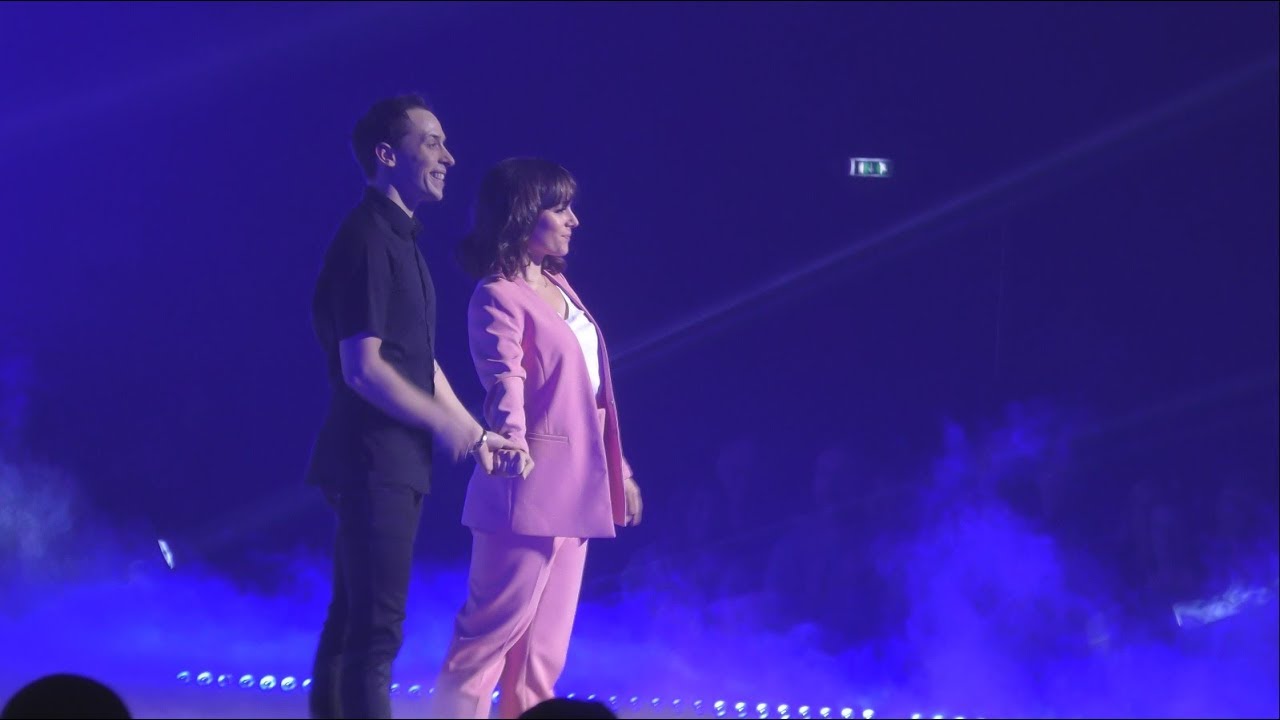 Alizée & Grégoire - Rumba - Danse Avec Les Stars La Tournée - Strasbourg 2018 [4K]
