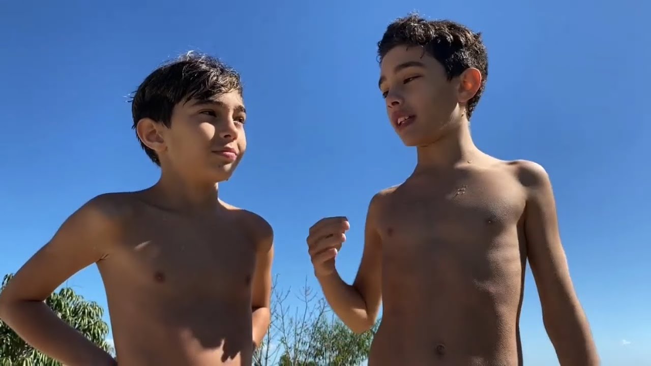 Desafio do mortal na Piscina!!! (Imite O Pulo)