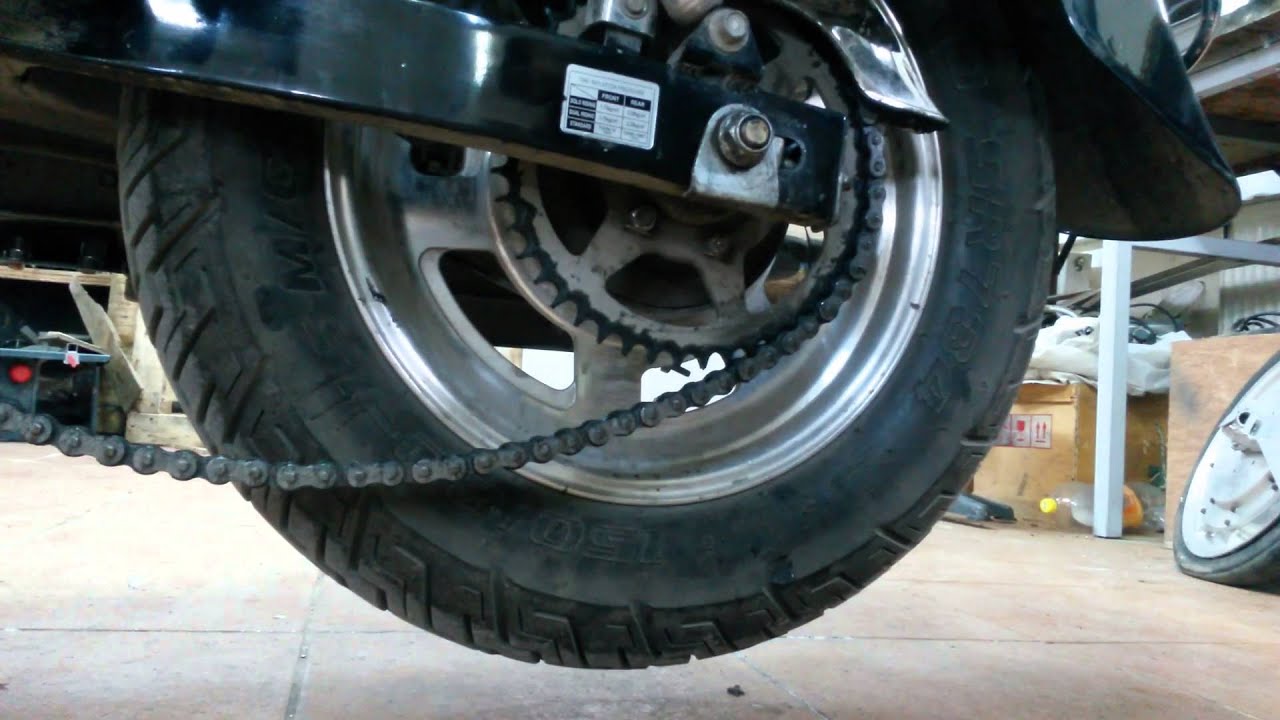 Hyosung GV250 Aquila Chain Replacement - Part1 (Taking old chain off)