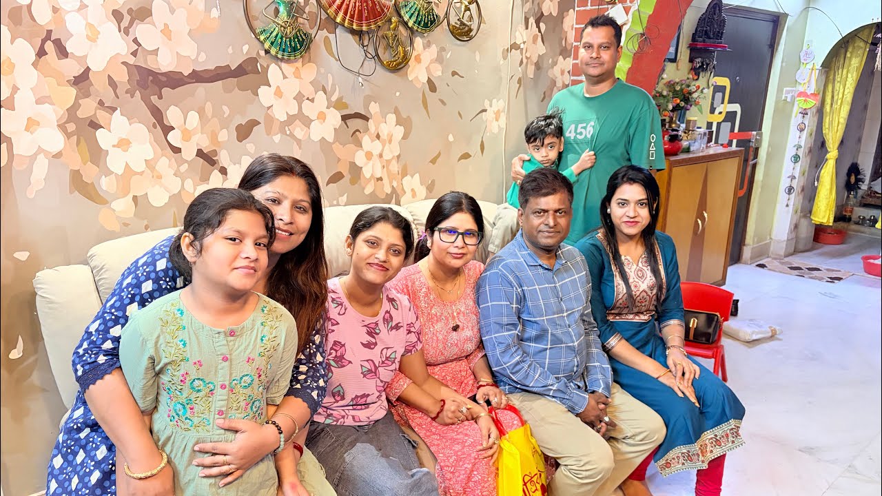 আজ দাদা দিদির সাথে আমরাও গেলাম নেমন্তন্ন খেতে