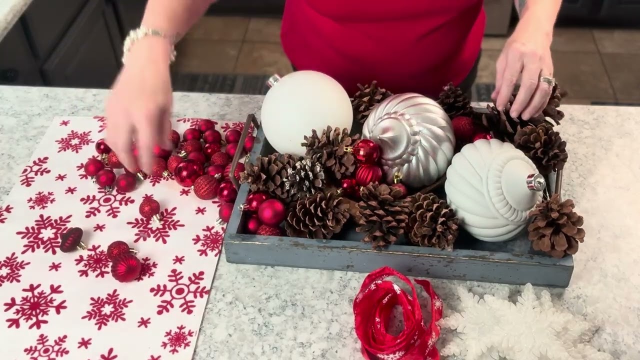 Super Easy How-to Create a Holiday Center Piece in Less Than 3 minutes!