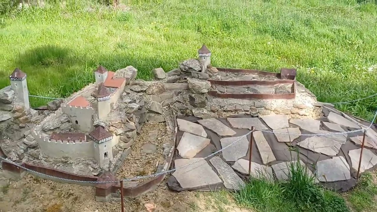 Hrady a Zámky....miniatury....
