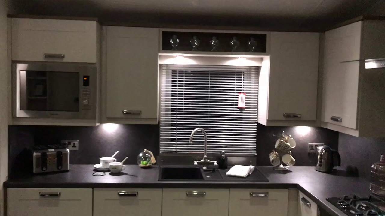 Willerby Sheraton 40 x 13 x 2 Bed