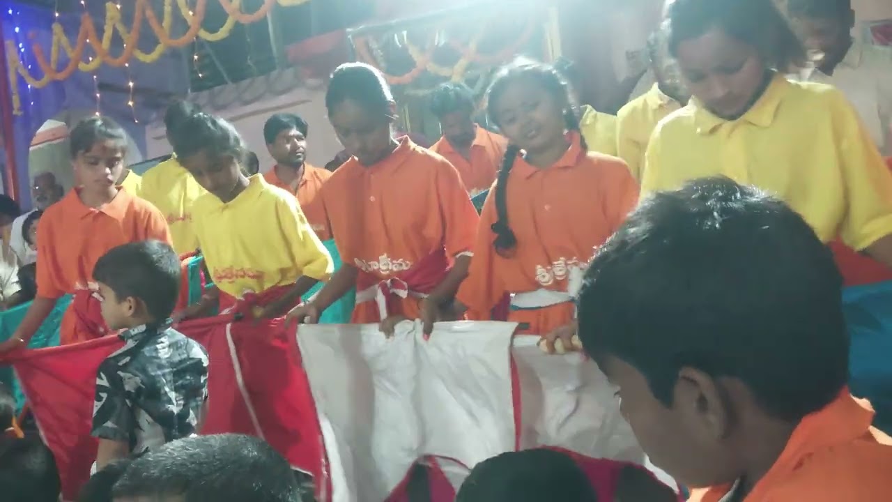 Ecstatic Dance, keertana, Bhajan from all age group people