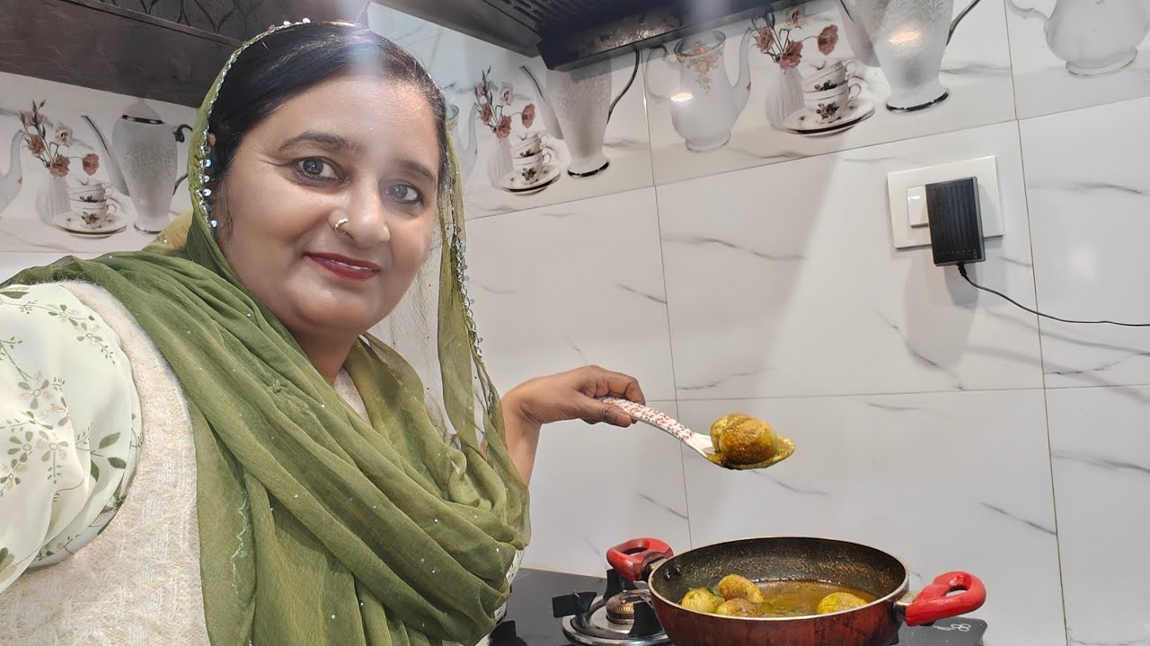 Aroma of Food is live hariyali anda kari 😋😋😋👍