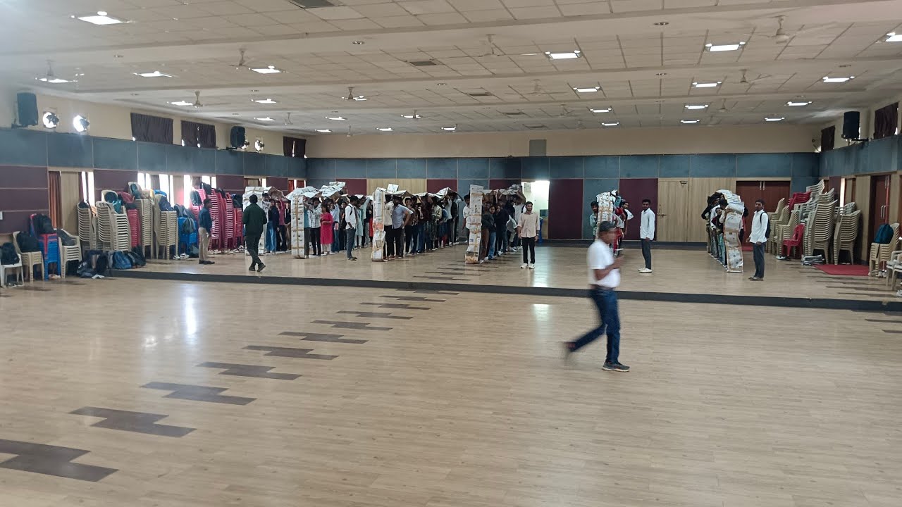 MBA STUDENTS.   MY FIRST VLOG DAY 1