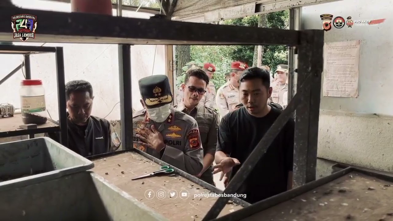KEGIATAN KUNJUNGAN KERJA KAPOLDA JAWA BARAT KE BURUA SAE KURDI TIMUR 