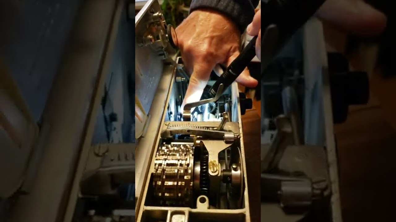 Bernina 830 how to oil properly