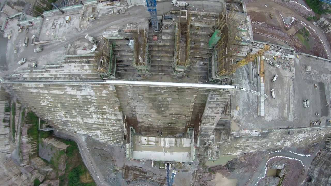 2016 04 01 BARRAGEM LAÚCA-OBRAS ODEBRECHT 003 AVC 720p