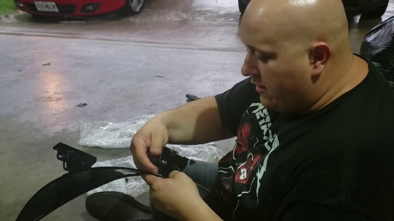 Madstad windshield installation on harley roadglide