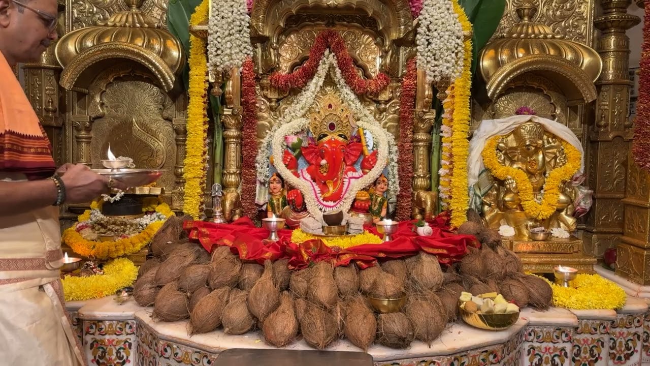 श्री सिद्धिविनायक LIVE आरती दर्शन | Siddhivinayak Ganpati Dadar Aarti🙏🏻 ०२/०३/२०२६🛕