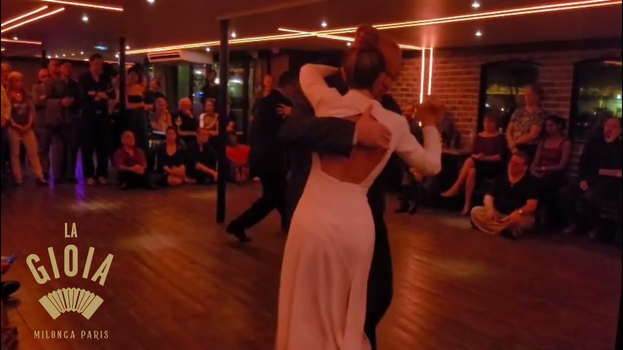 MARIO BOURNISSEN et LAURA RUSCONI avec ADRIEL BOURNISSEN et SOLE MALLO à la Milonga la GIOIA (1/1)
