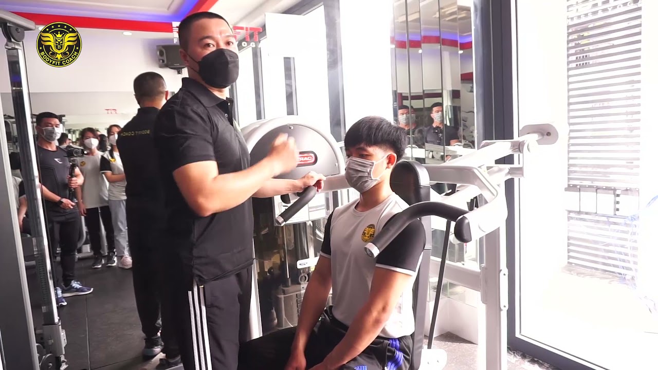 20 Hướng dẫn tập vai với máy shouder press