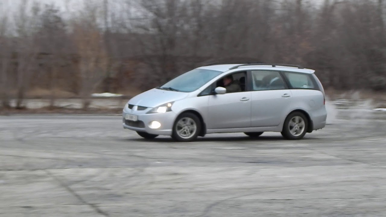 Mitsubishi Grandis 2.4 AT Слалом.