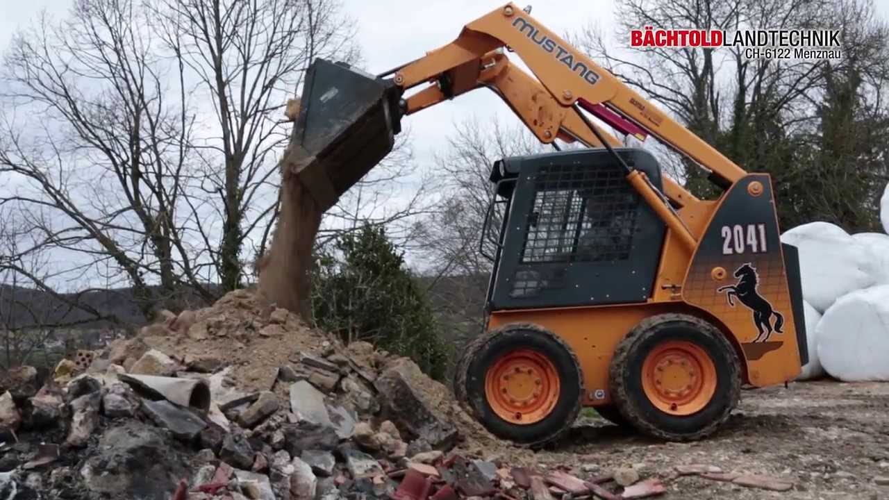 Mustang Kompaktlader - Die wendigen Arbeitstiere