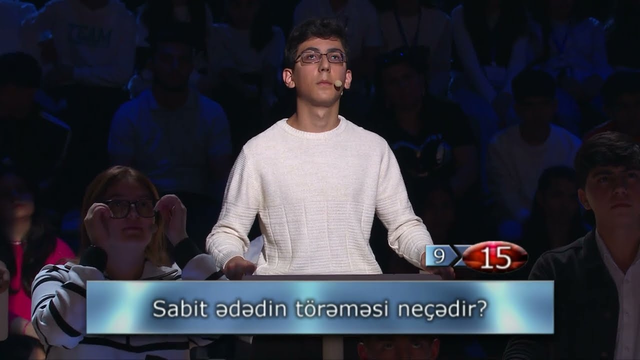 Riyaziyyat mövzusunda 15 sualın hamısına doğru cavab verən əlaçı - Lənkərandan Ülvi Əlizadə.