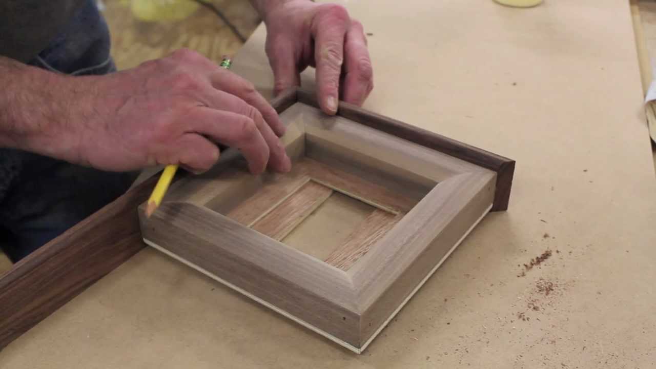 Giveaway! ( CLOSED ) Make a Walnut & Rosewood Picture Frame by Jon Peters