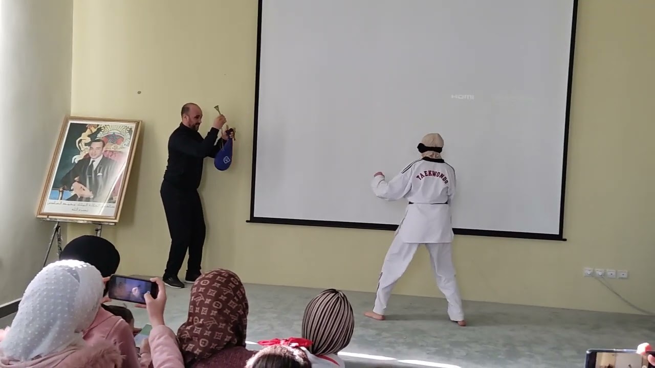 عرض خفيف من  أبطال غيلان للتنمية والرياضة فرع التايكواندو