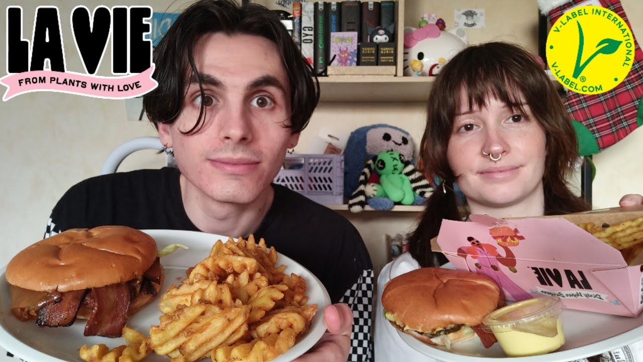 ASMR DÉGUSTATION : ON GOÛTE DES BURGERS VÉGANS 🍔🌱