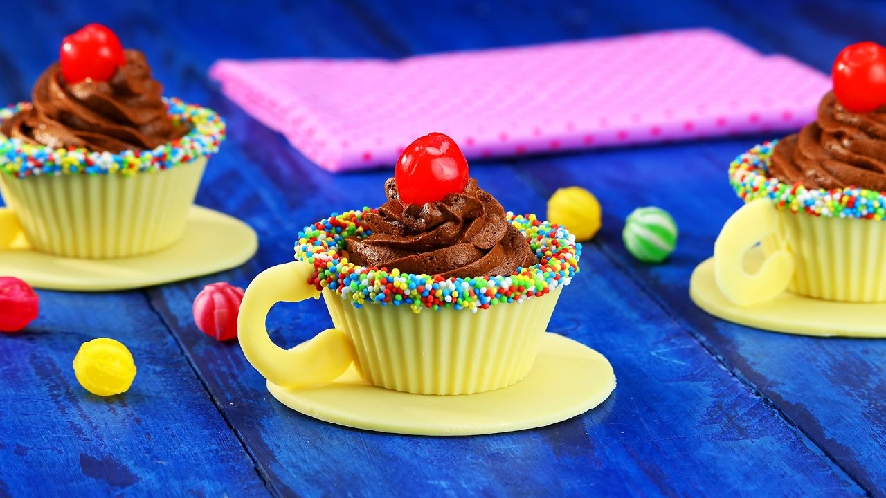 Perfectas para una fiesta de té con los amigos: tazas de chocolate