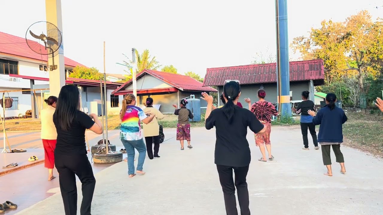 เพลงอีสานเมืองม่วน