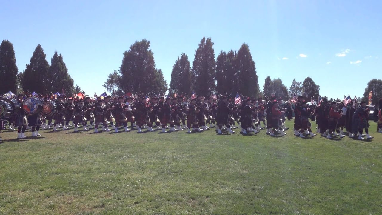 Bagpipe procession at IAFF Memorial 2013