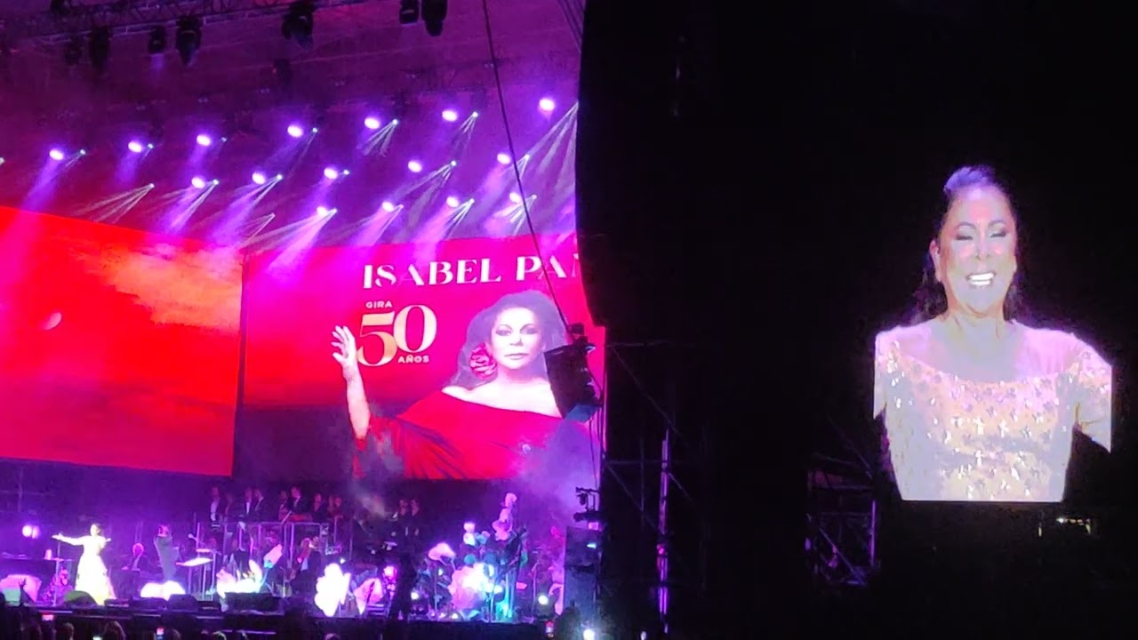 Concierto de Isabel Pantoja en el estadio de la Cartuja Sevilla 2023 , se me enamora el alma.