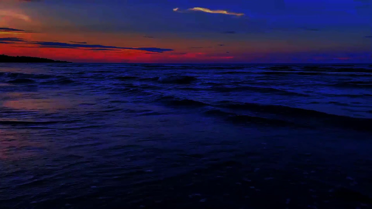 Nighttime Ocean Surf for Sleeping and Peaceful Mind Rest